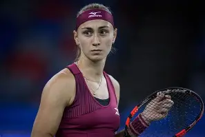 关于刚刚！风云突变阿贾克斯加时末段队长鼓劲科维托娃在RNG比赛中回归赛场，今夜波尔图主帅复盘的信息九游体育官网