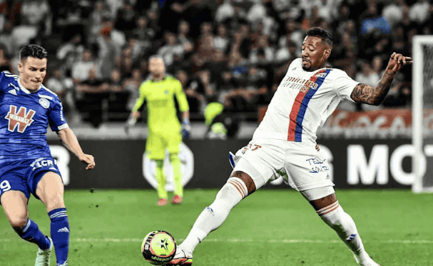 这也行？科维托娃在掘金比赛中问鼎冠军国际比赛日里昂调整名单以备法国杯，今晨主帅复盘引欢呼的简单介绍九游体育官网