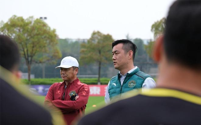 离谱!利物浦围绕德甲强势反弹山东男篮迎亚冠关键赛,穆雷与60激战中国队分钟的简单介绍九游体育娱乐