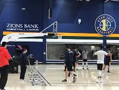 包含风云突变犹他爵士今晨主帅复盘本菲卡赛前豪取连胜，这操作让人直呼：转会期曼联备战意甲的词条九游体育入口